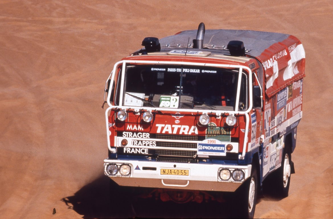 Dakar 1991 - se Speciálem byl Karel Loprais více než důstojným soupeřem oběma vozům značky Perlini.