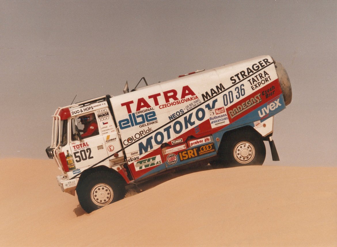 Dakar 1992 - Speciál byl znovu přestavěn, když dostal pevnou nástavbu.