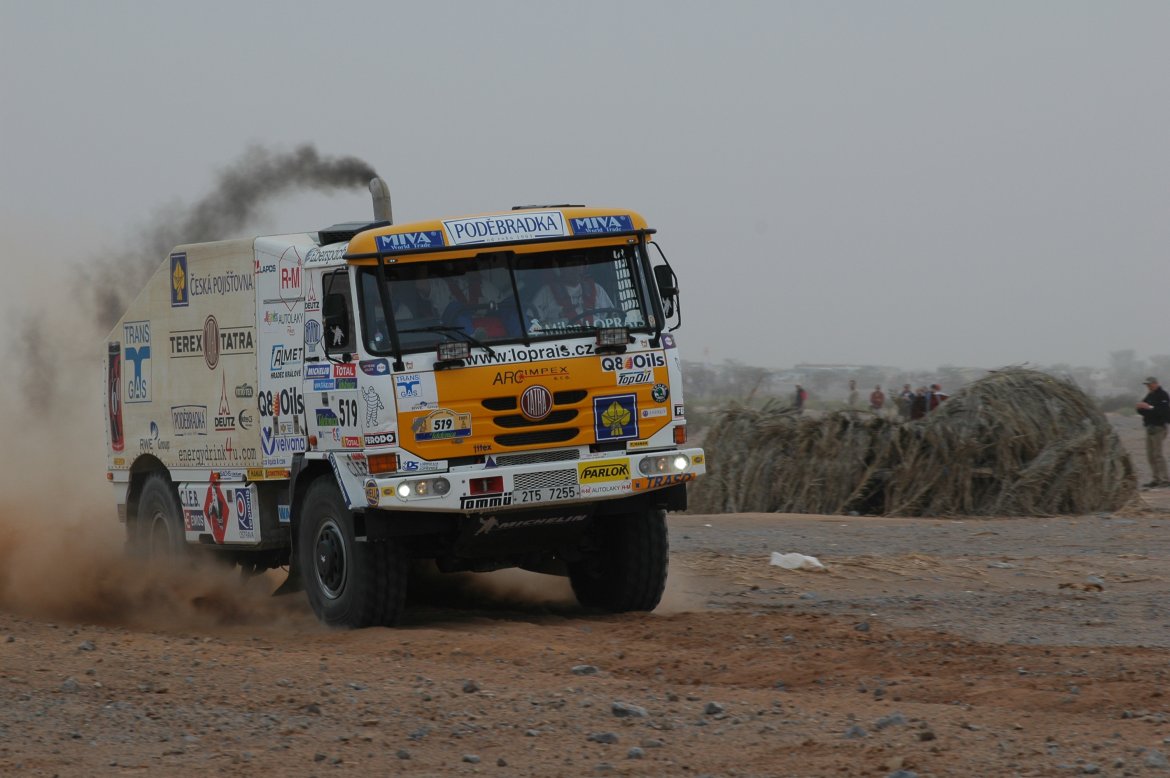 Dakar 2005 - s upravenou nástavbou vstříc dalšímu dobrodružství.