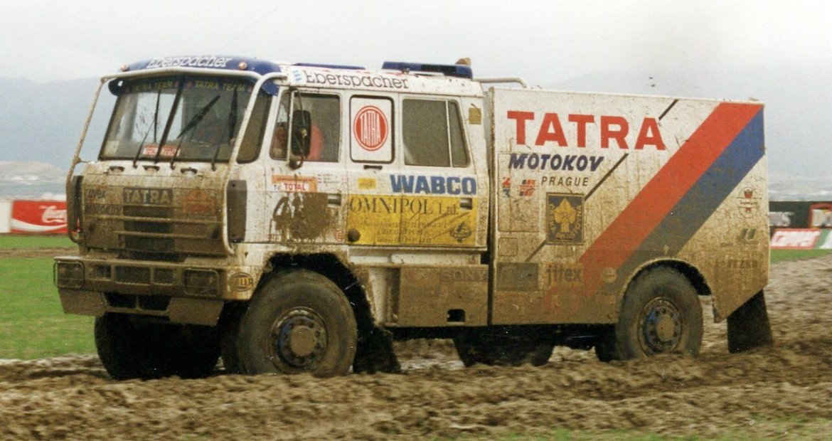 Dakar 1996 - tradiční úvod v Evropě, déšť, bláto a krátké měřené úseky pro pobavení diváků.