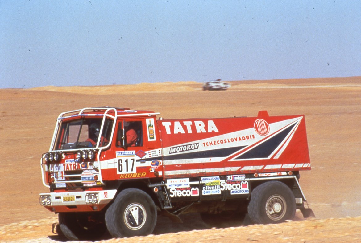 Dakar 1987 - hned při druhém startu si Karel Loprais dojel pro stříbro.