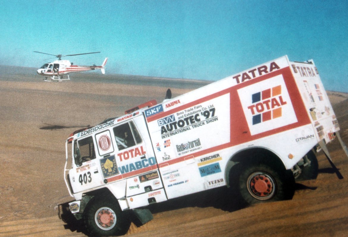 Dakar 1997 - prasklá hřídel náhonu ventilátoru znamenala poprvé po deseti letech odstoupení ze soutěže.