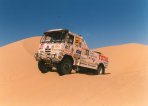 Dakar 2000 - etap v písku bylo při tomto ročníku pomálu a rozhodovala jen rychlost.